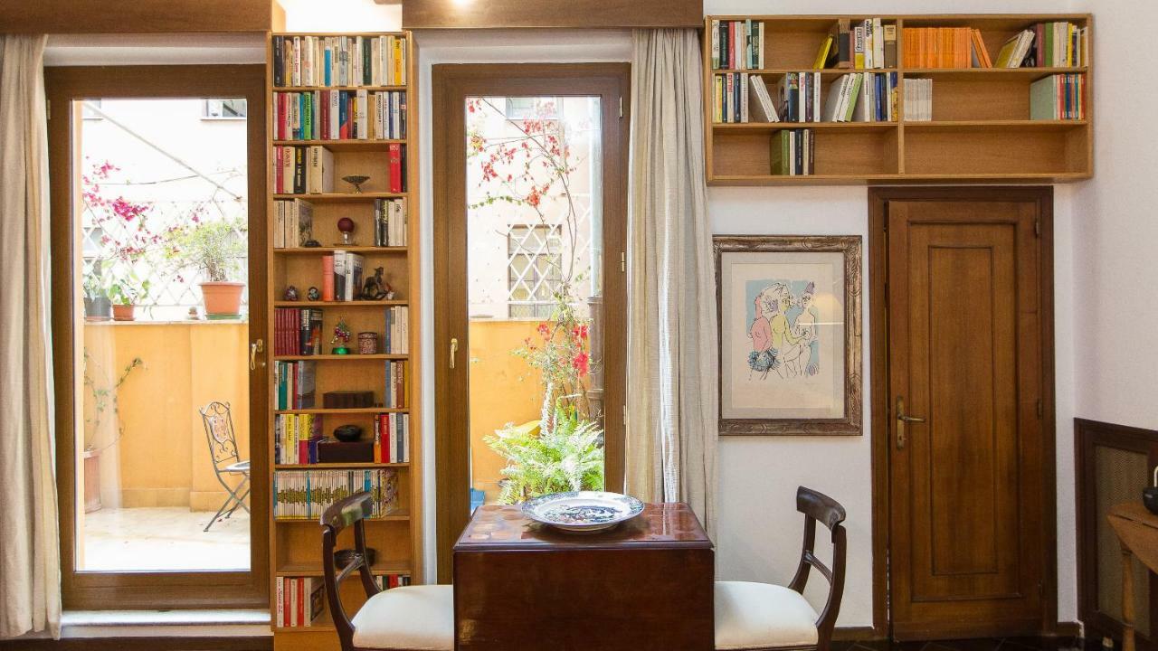 In Borgo Angelico Terrace Apartment