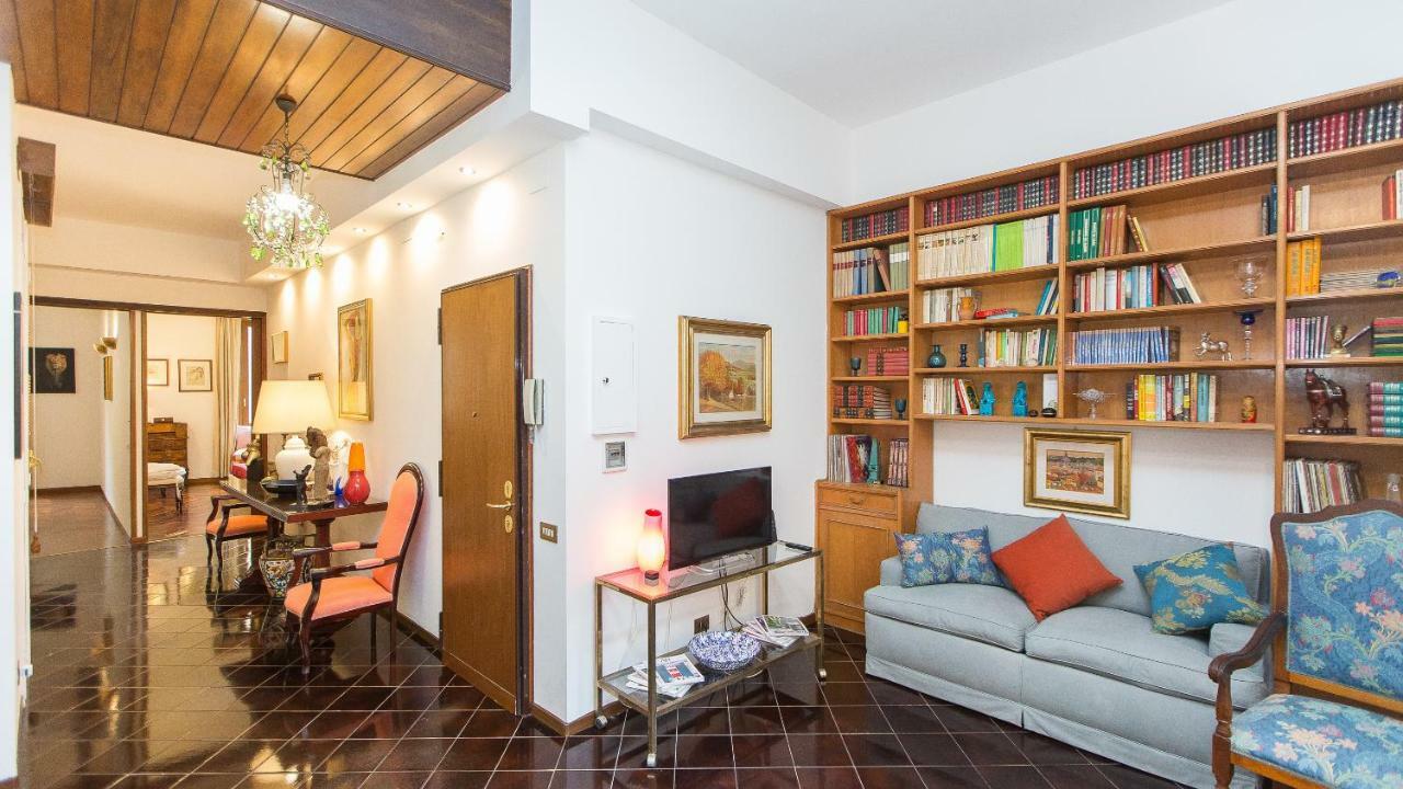 In Borgo Angelico Terrace Apartment *