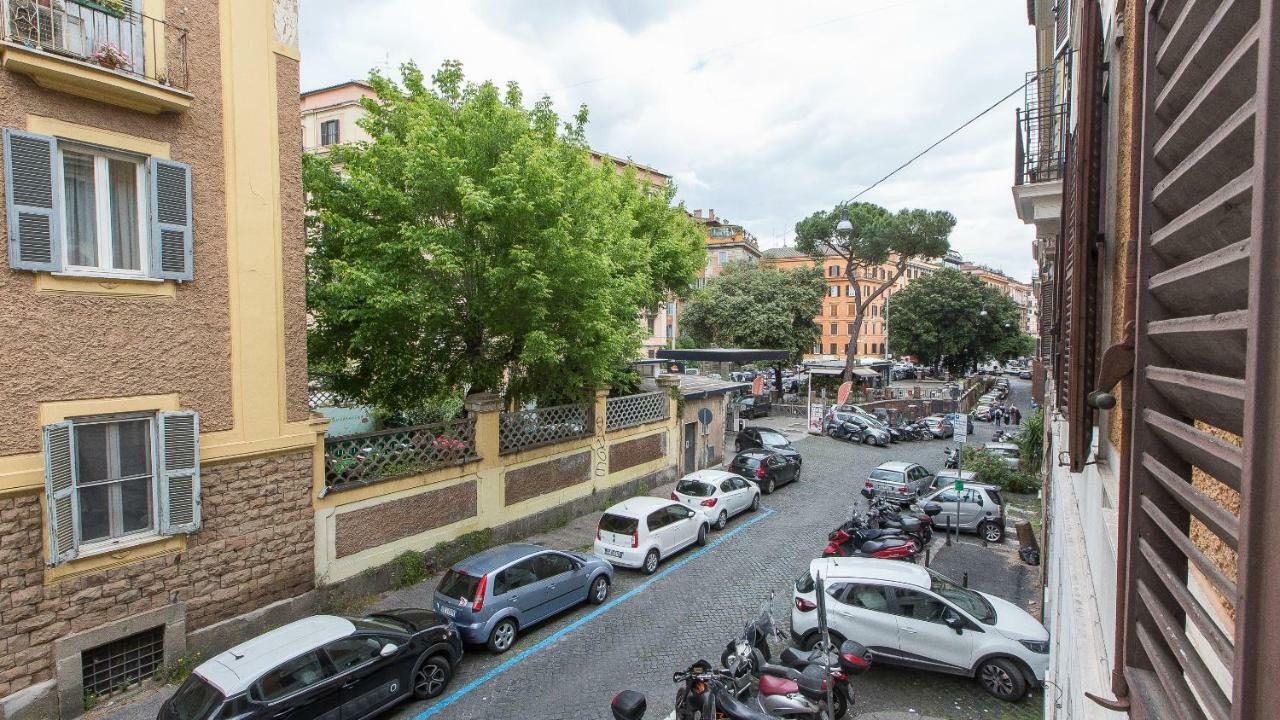 In Borgo Angelico Terrace Apartment *