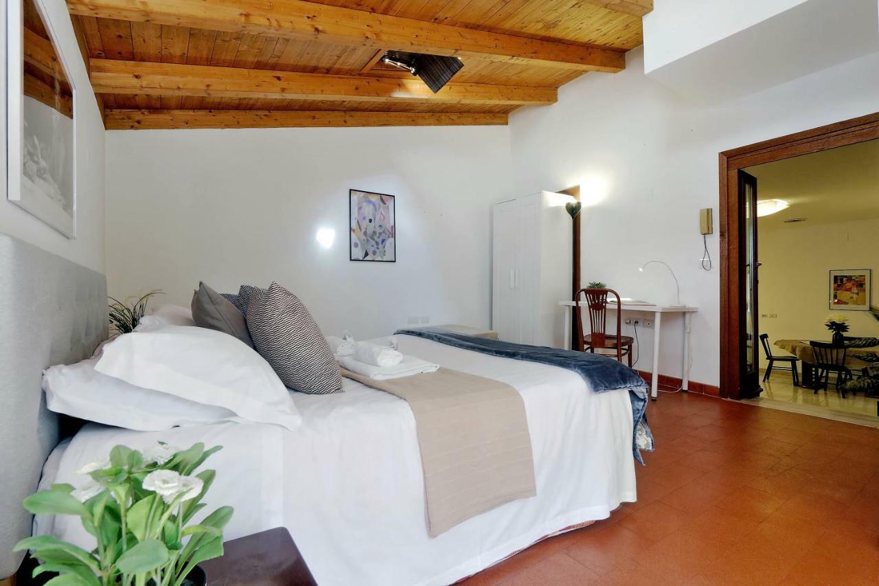 Borgo Pio Spacious Apartment Rome