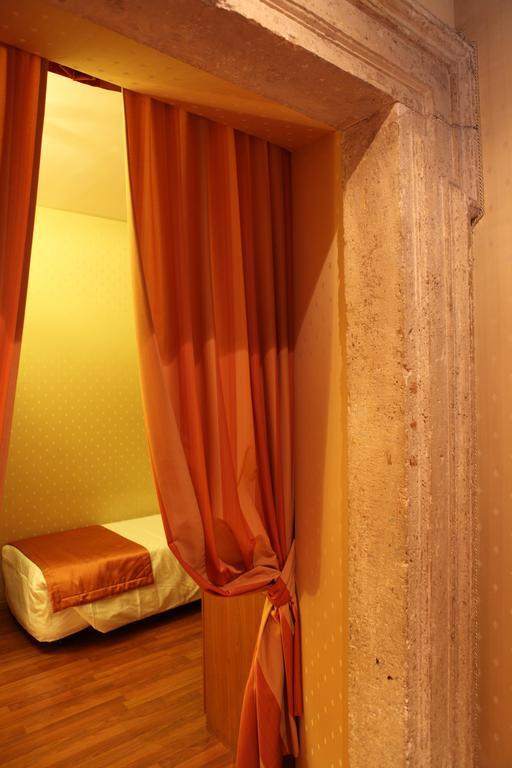 Flower Garden Hotel 3*