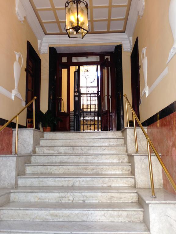 Bed & Breakfast Ave 5*
