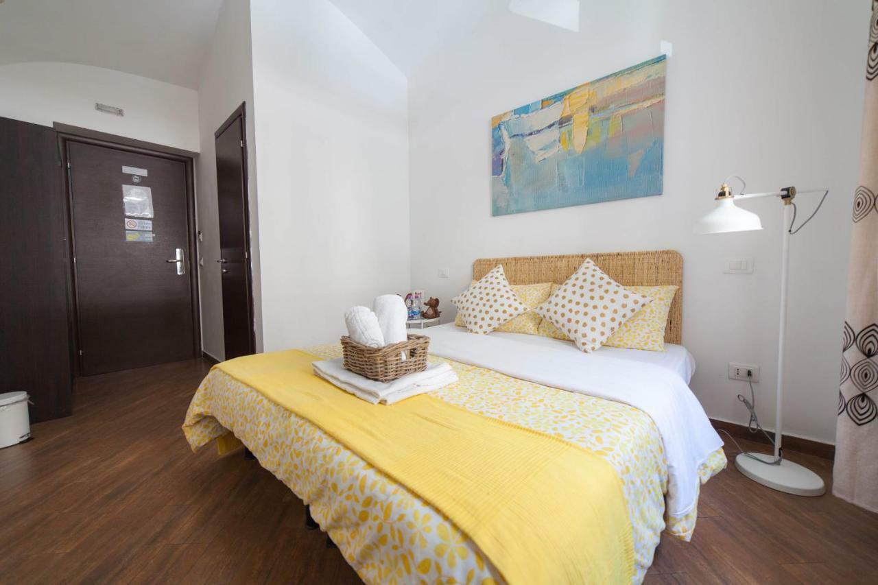 Guest house Romangelo Termini 3*