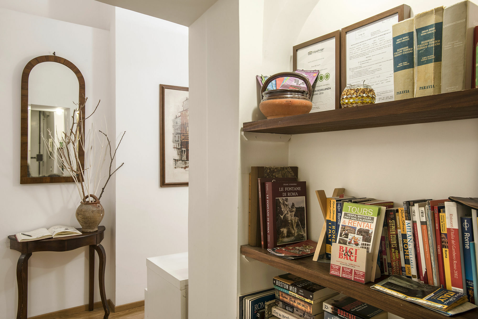 Acomodação com café da manhã  B&B Arco Del Lauro