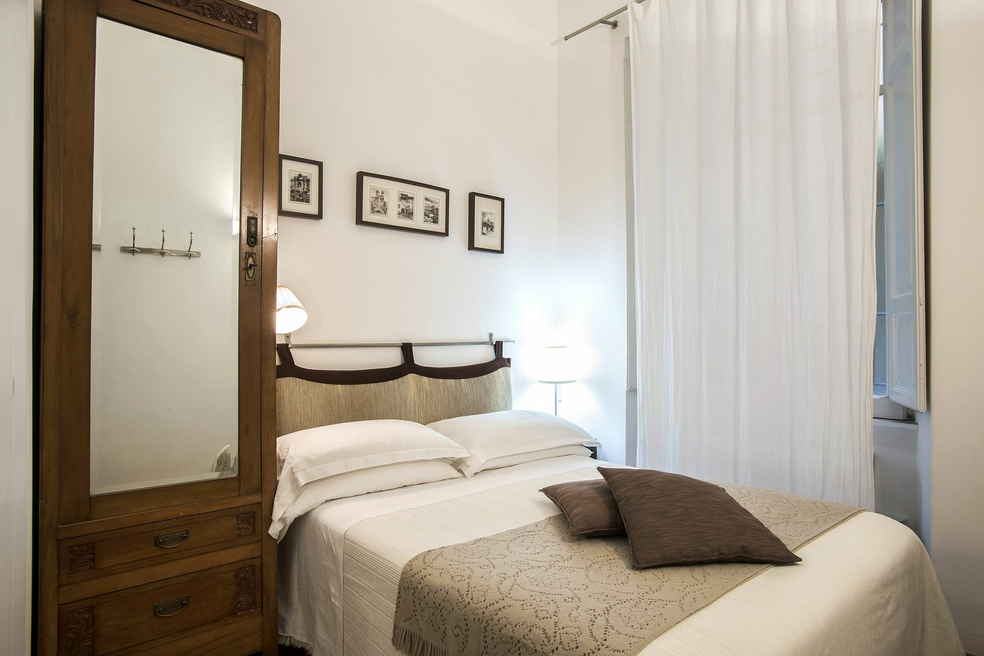 B&B Arco Del Lauro