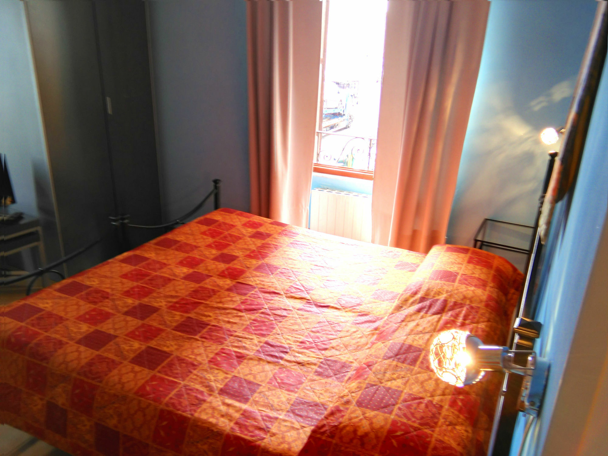 Guest house Basilica Square