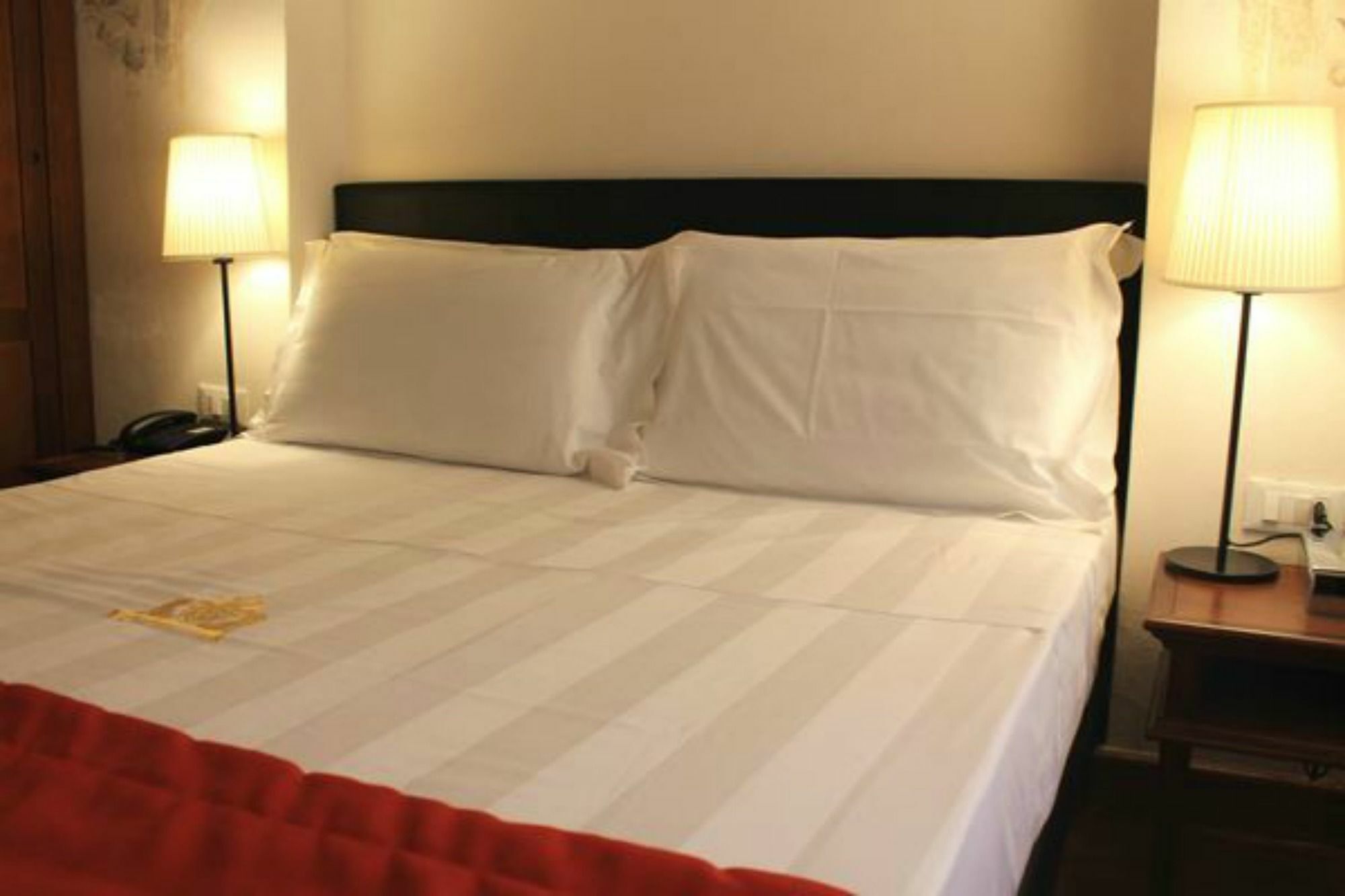 Relais Giulia Couette-café 2*