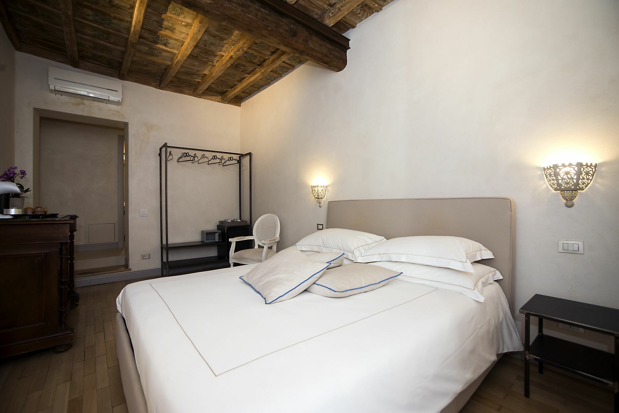 Frattina27 3* Rome