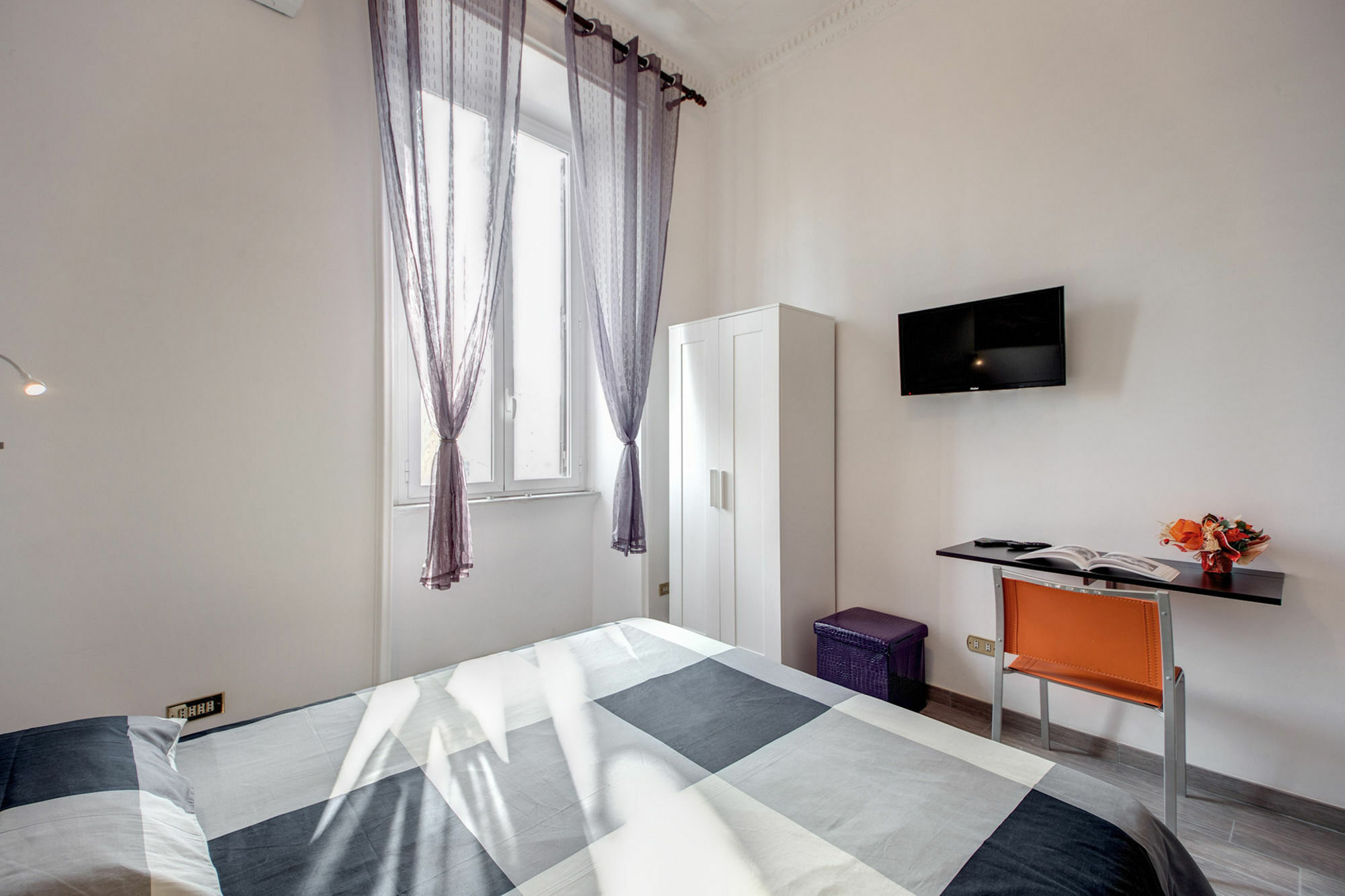 Domus 78 3* Roma