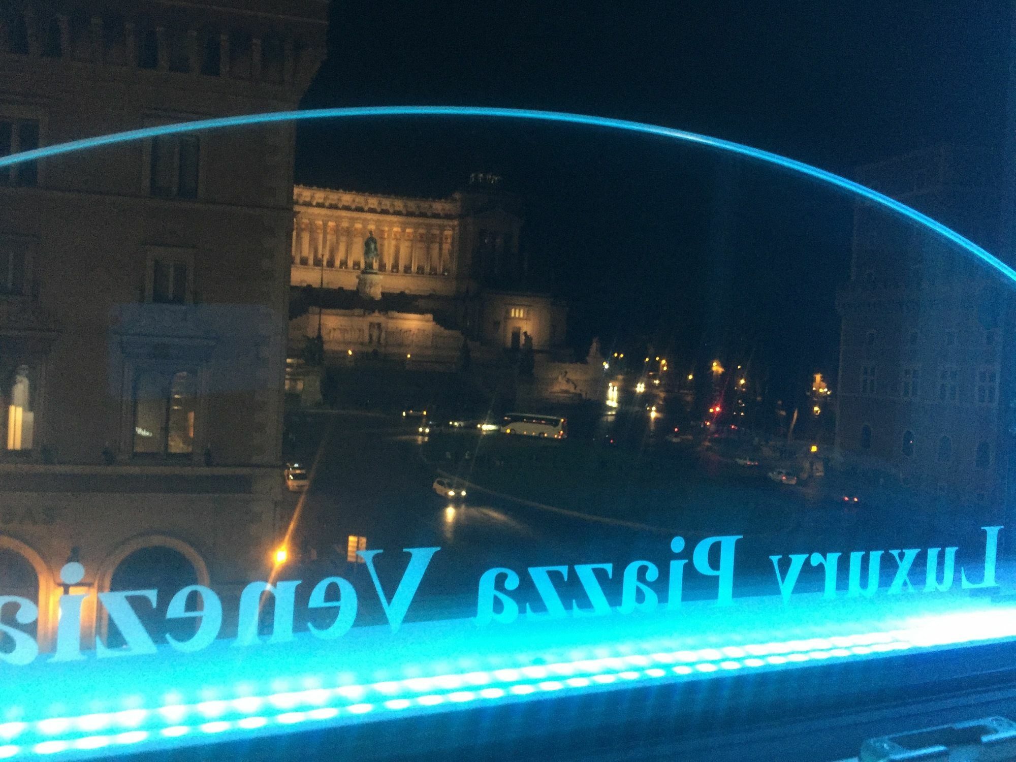 Luxury Piazza Venezia Hotel 3*