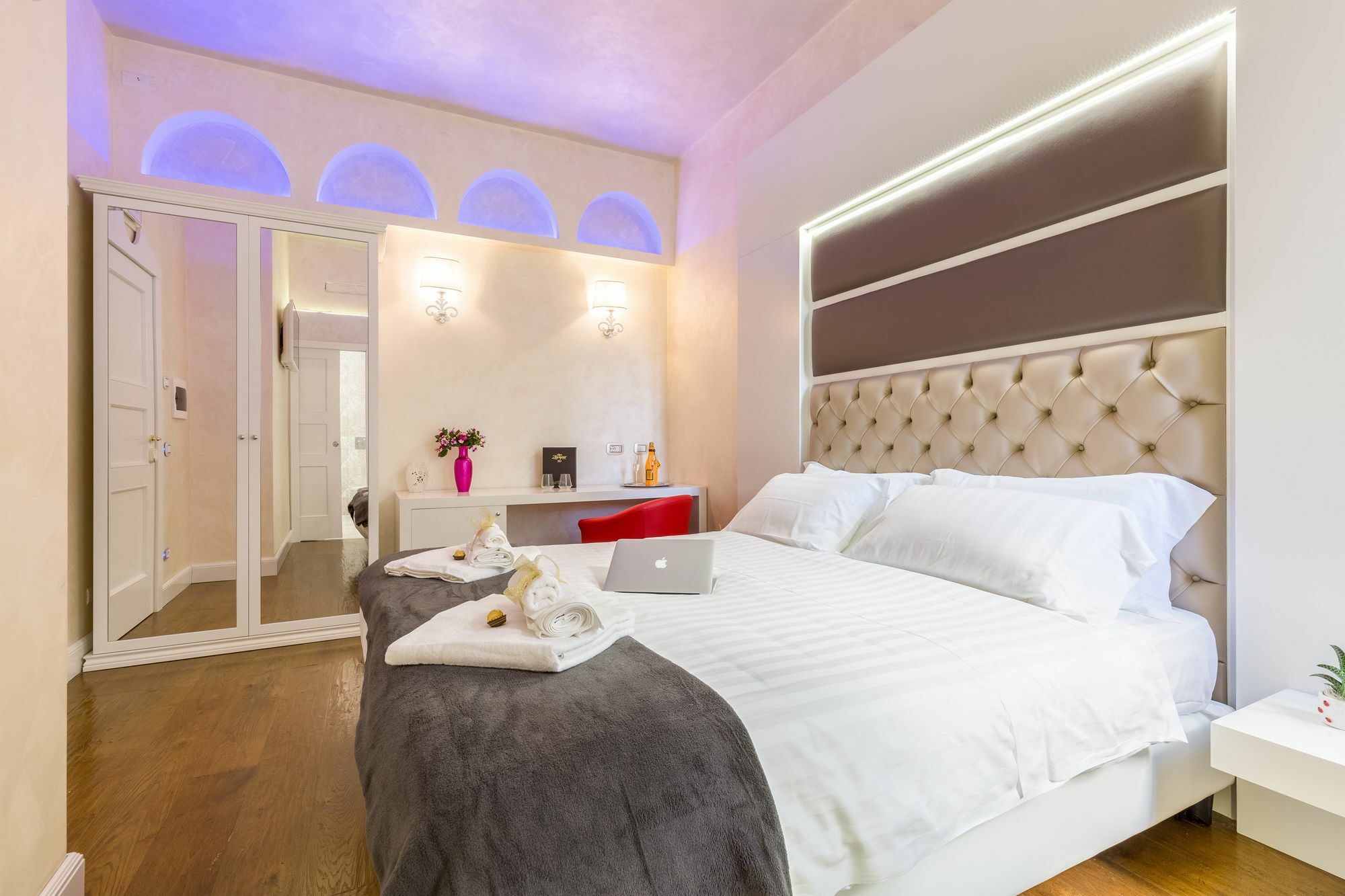 Luxury Piazza Venezia Hotel 3*