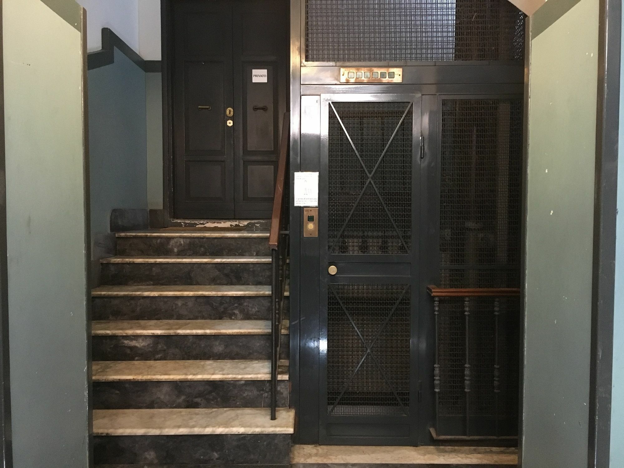 Location In Guest house