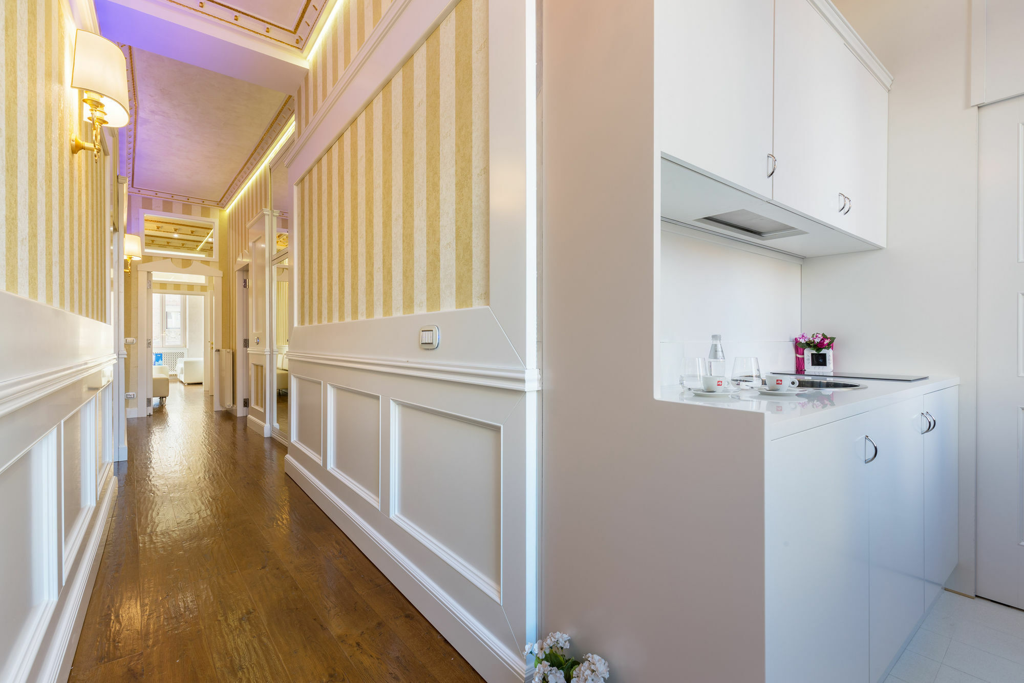 Hotel Luxury Piazza Venezia 3*