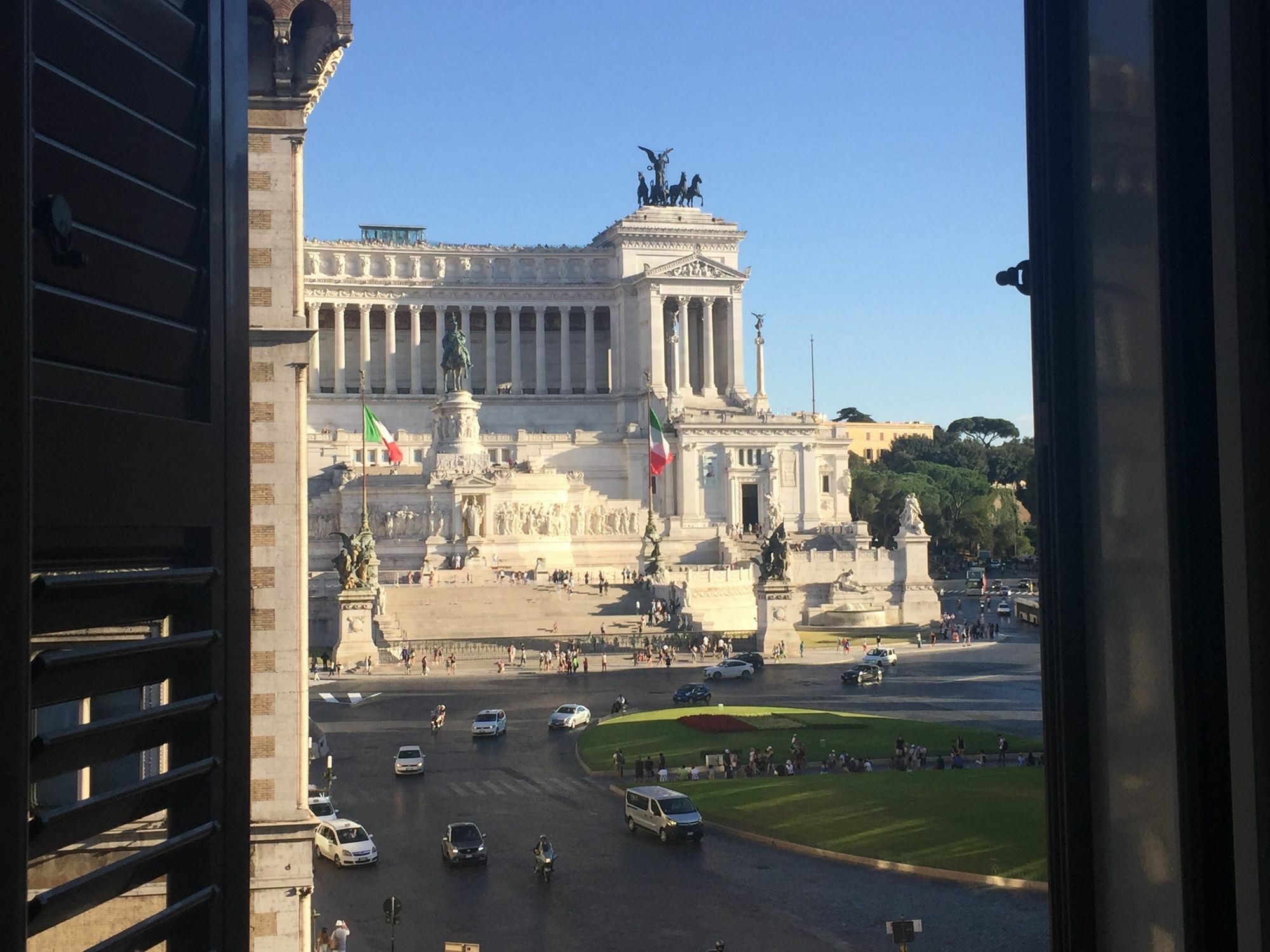 Luxury Piazza Venezia Hotel 3*