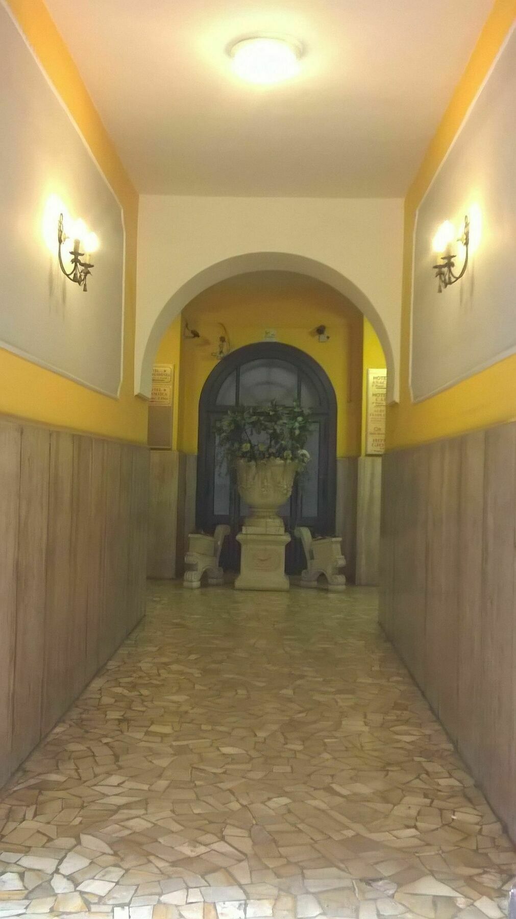 Wonderful In 3* Rome