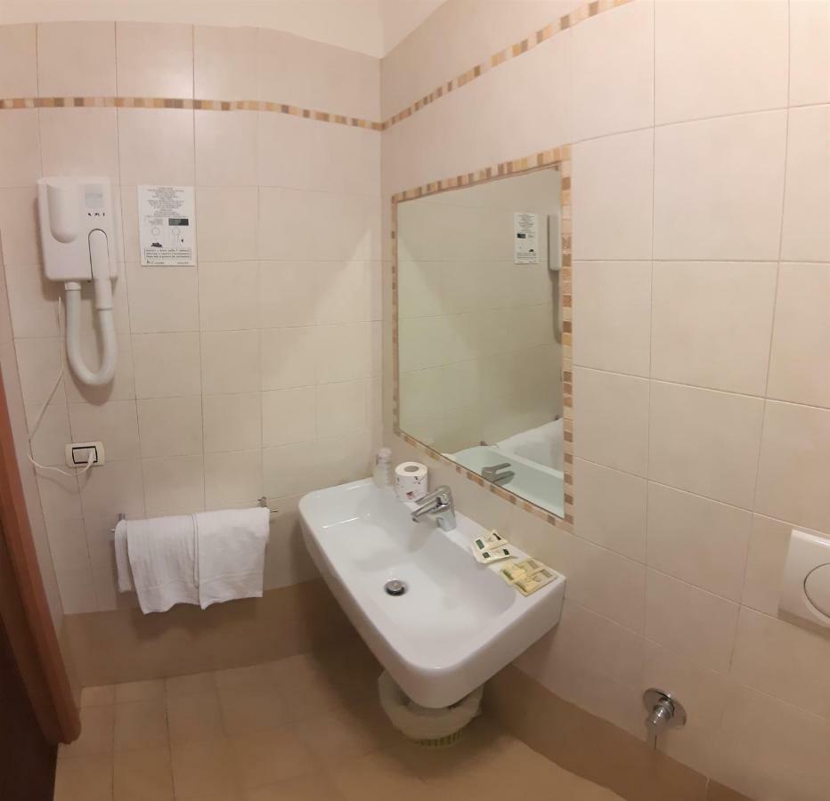 Mariano 3* Roma