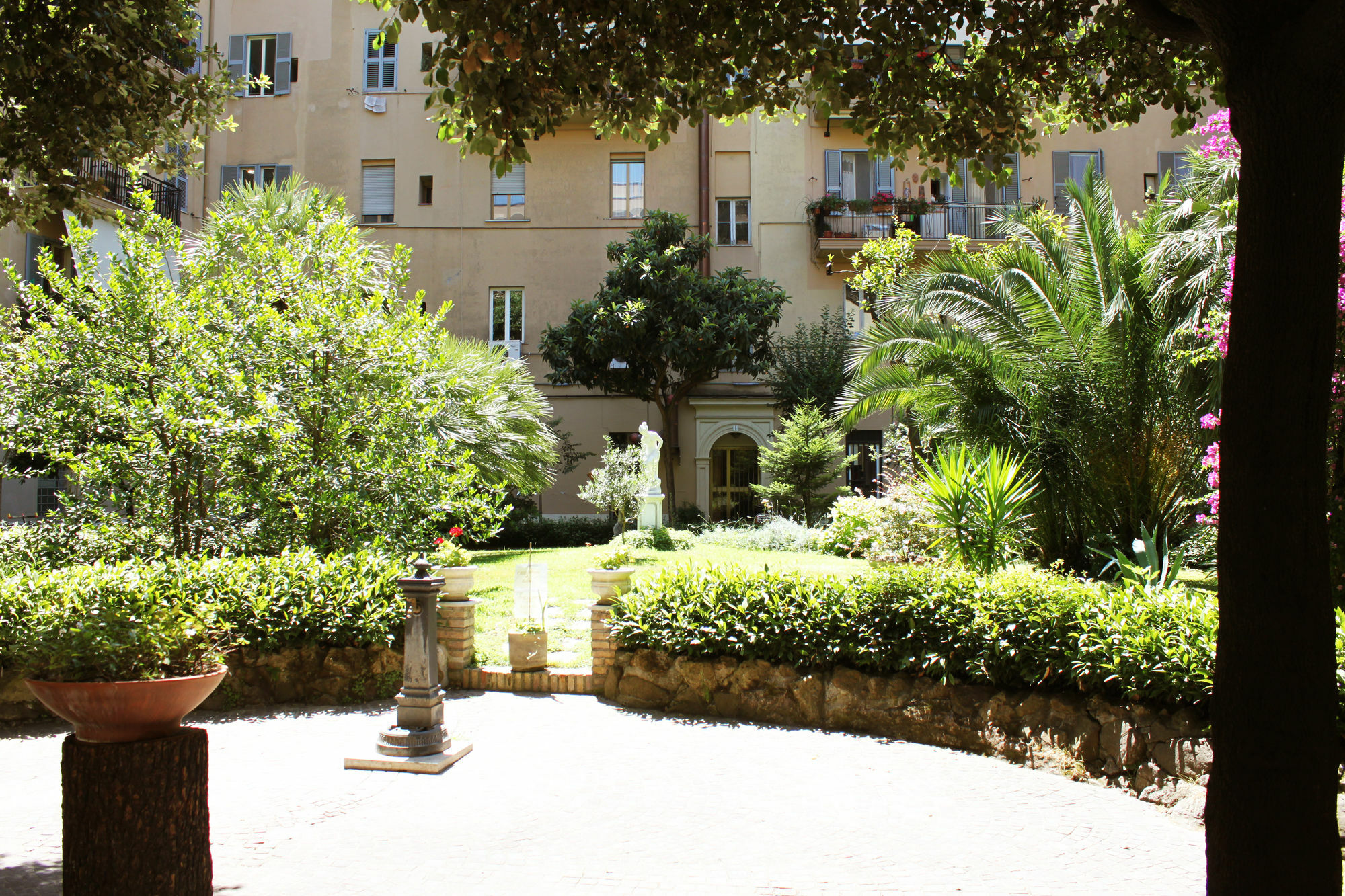 Raphael 3* Roma
