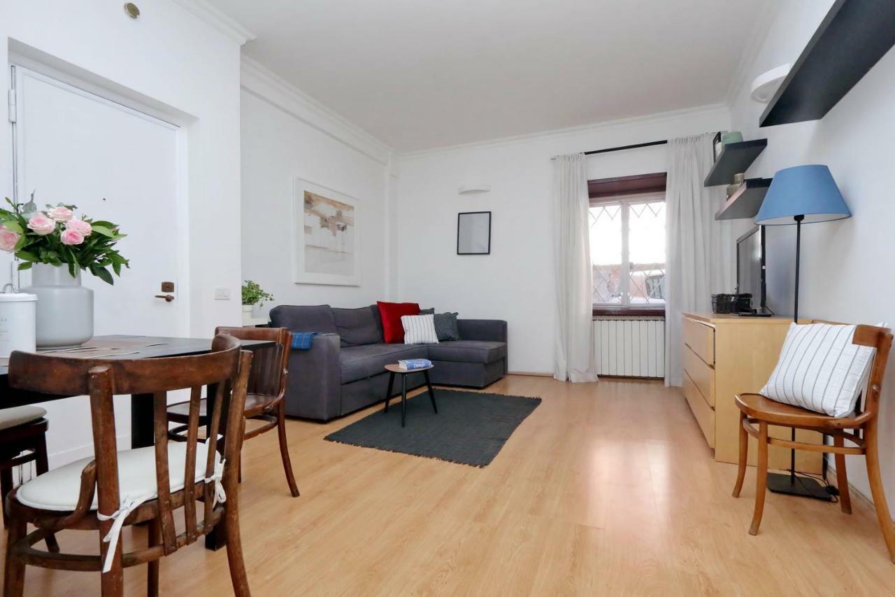 St Peter Mediatrice Apartment Rome