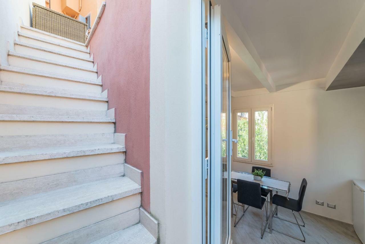 Apartment Santa Prassede Rooftop Terrace *