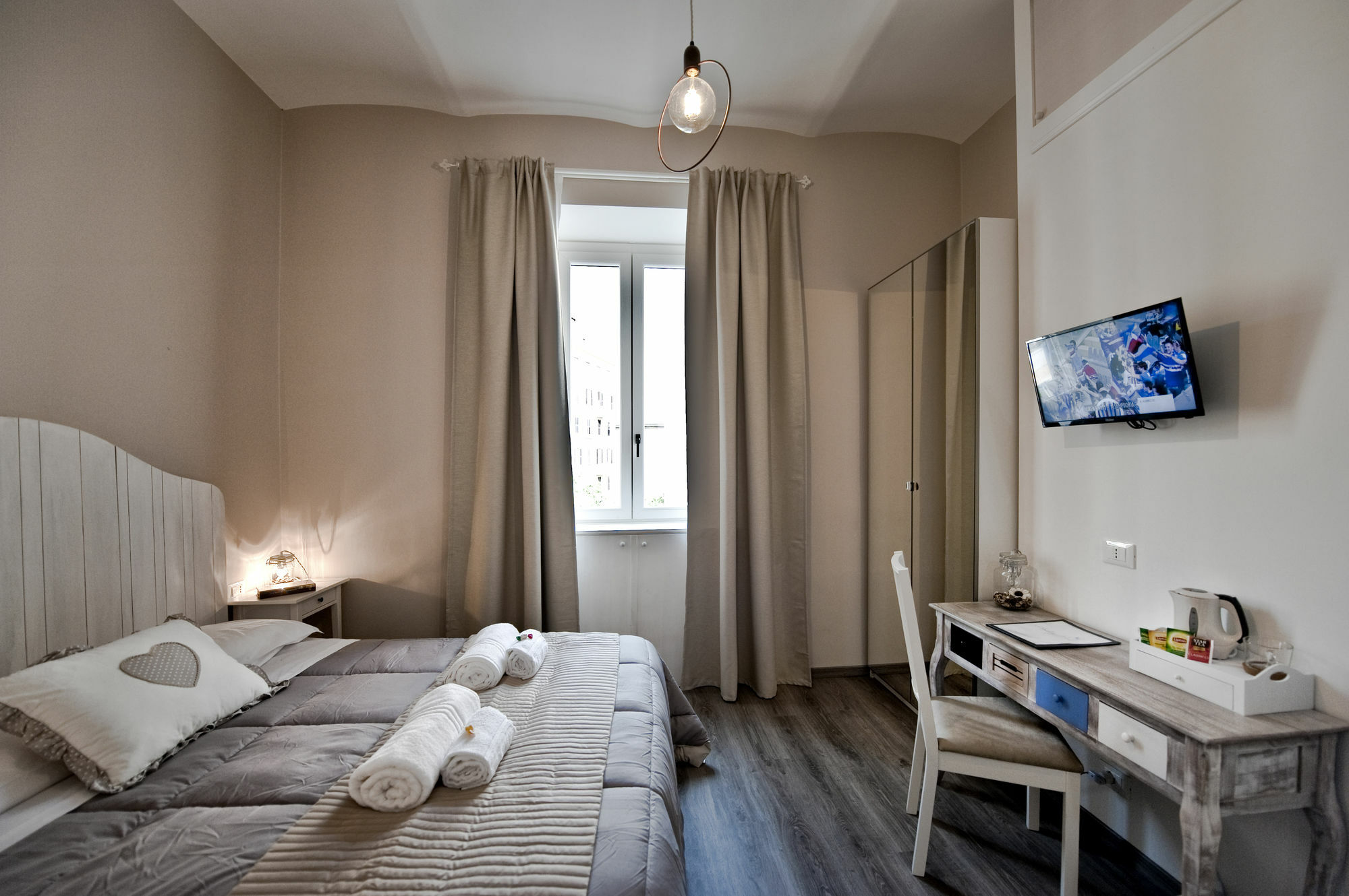 Tinkerbell Bed & Breakfast Rome