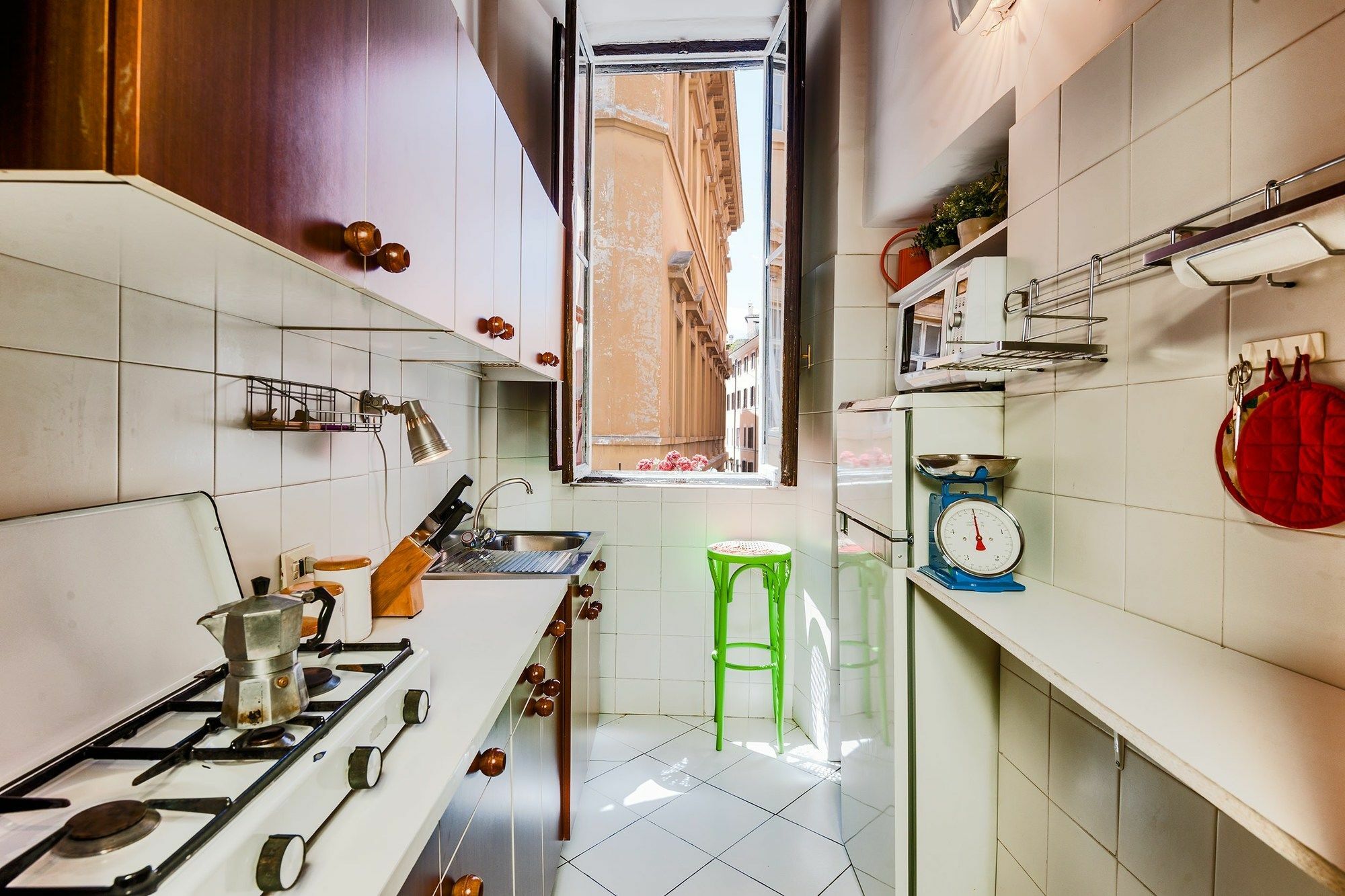 Unique Spanish Steps Apartment