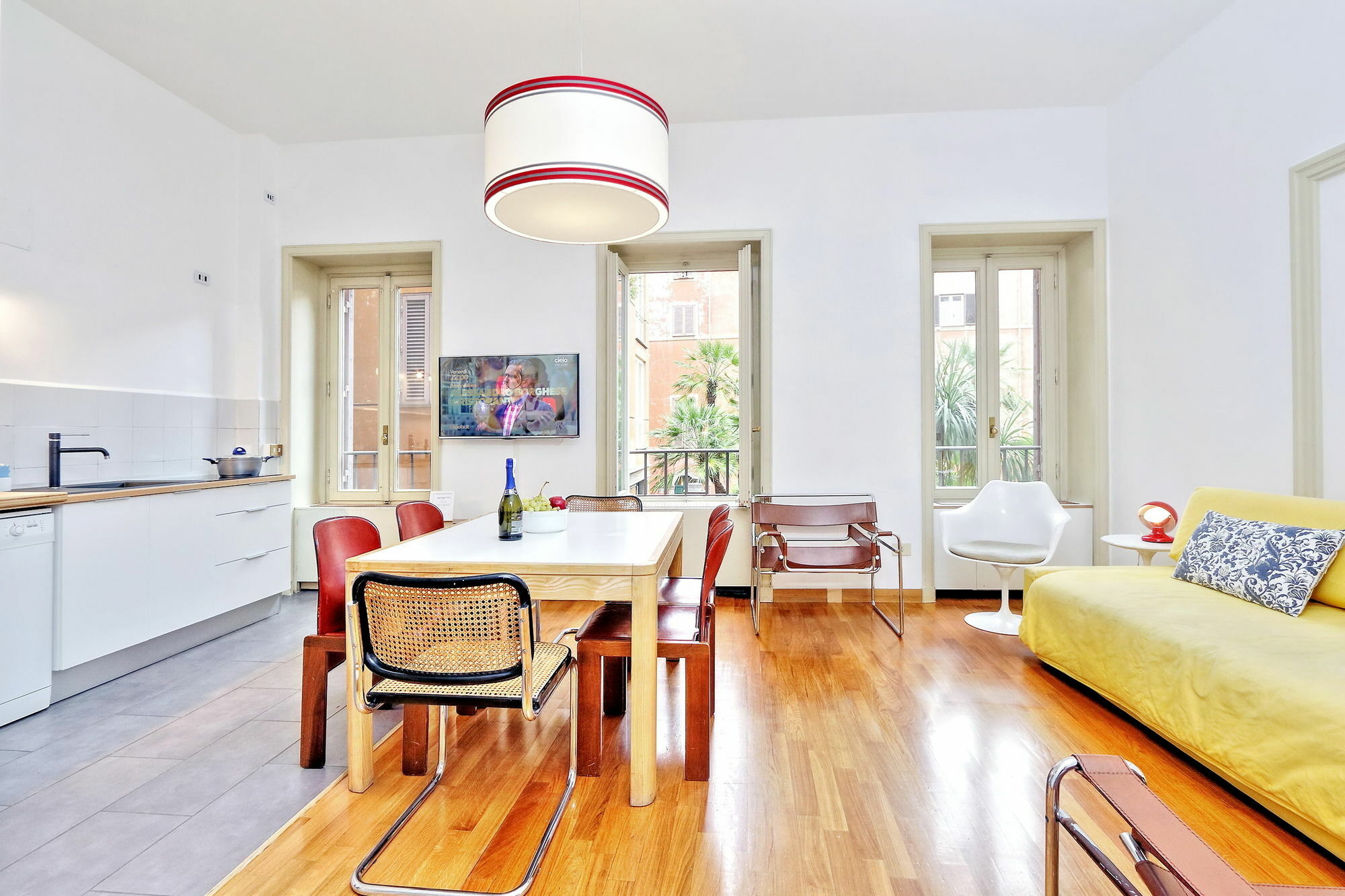 Unique Spanish Steps Apartment