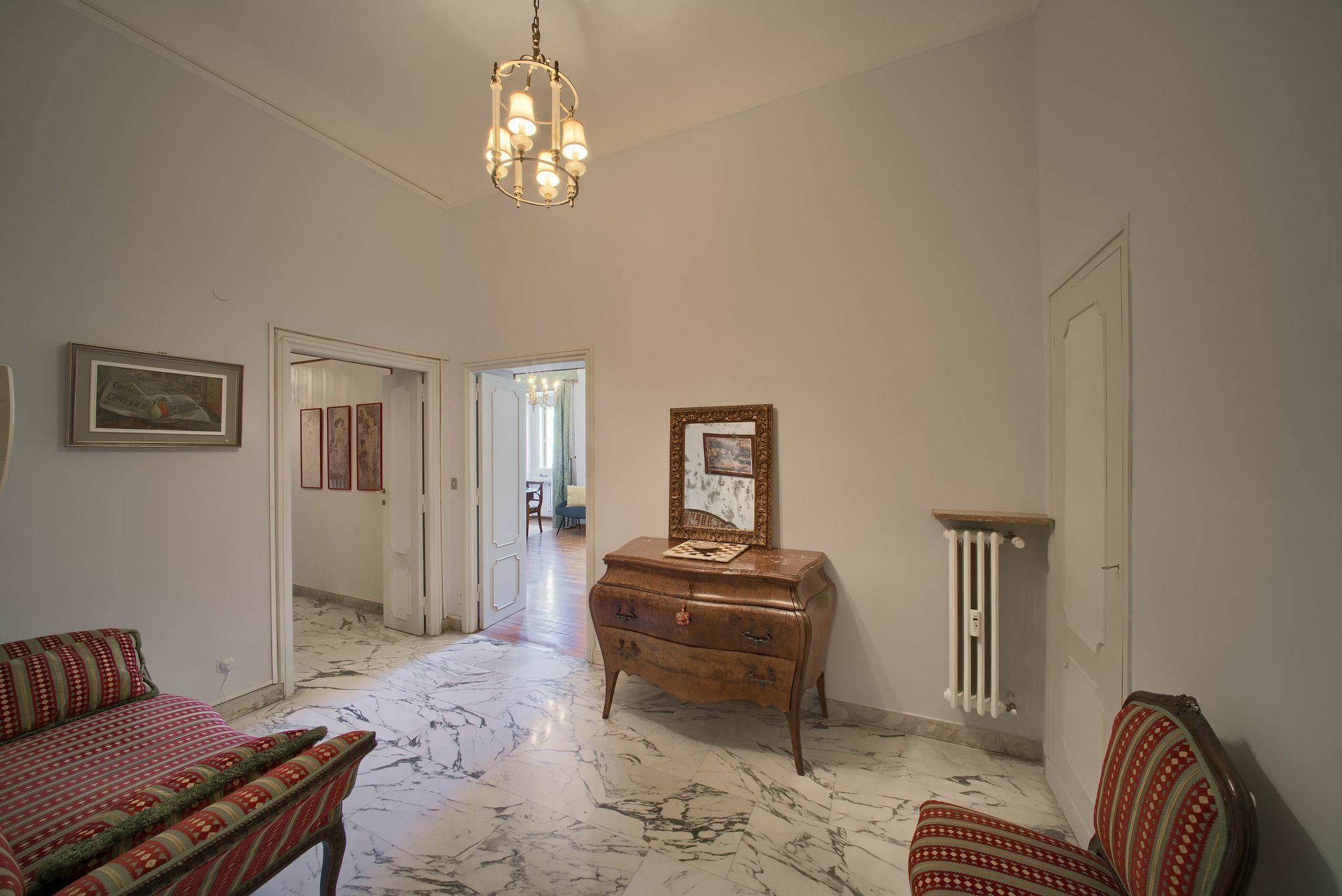 Unique Spanish Steps Apartment
