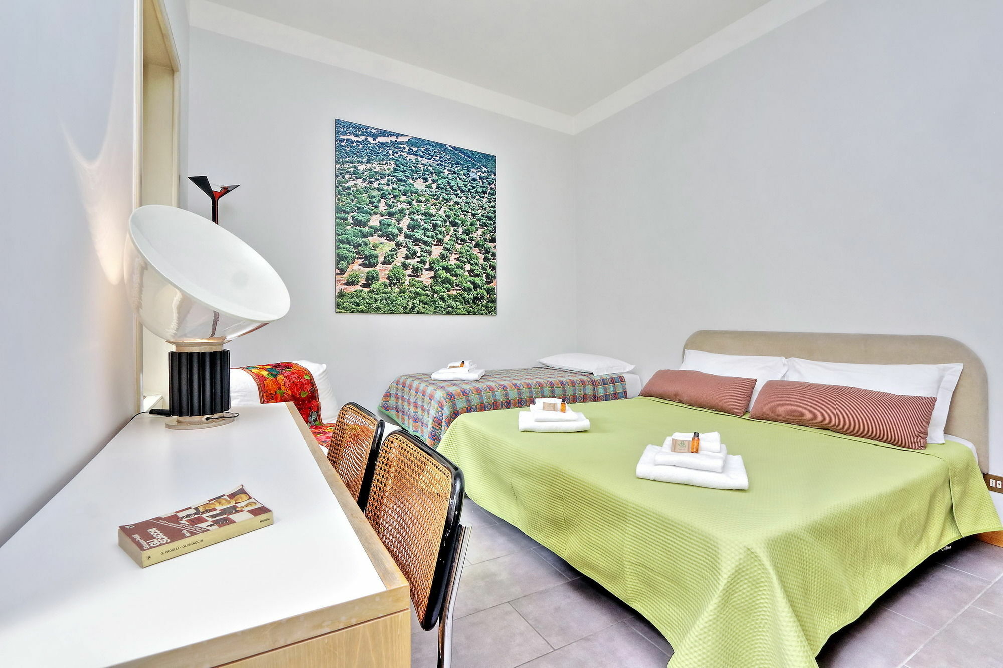 Unique Spanish Steps Apartment Rome