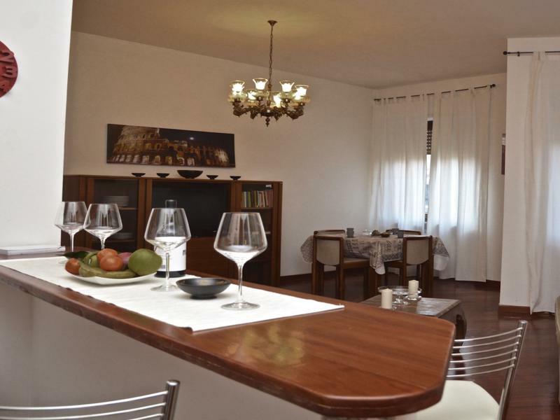 House & The - Vatican Apartment *