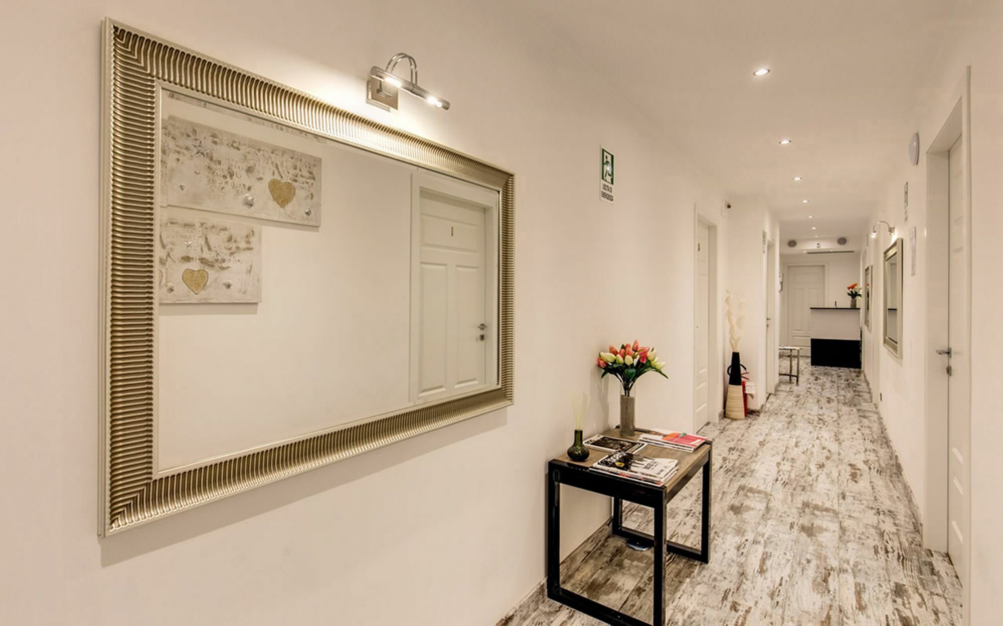 Colonna 18 By Ghor 2* Rome