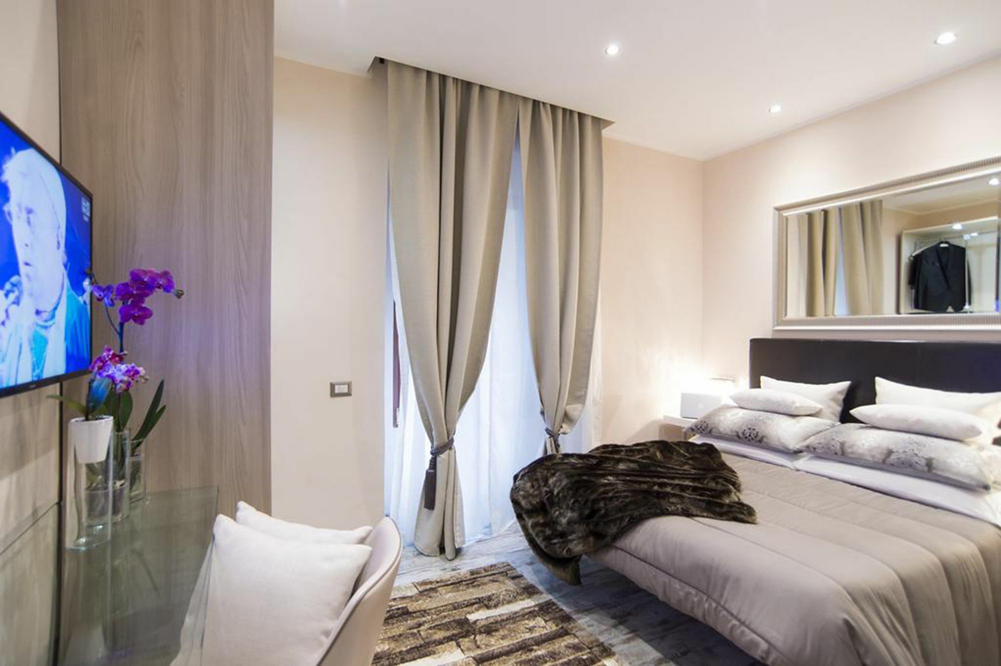 Colonna 18 By Ghor Gasthuis 2*