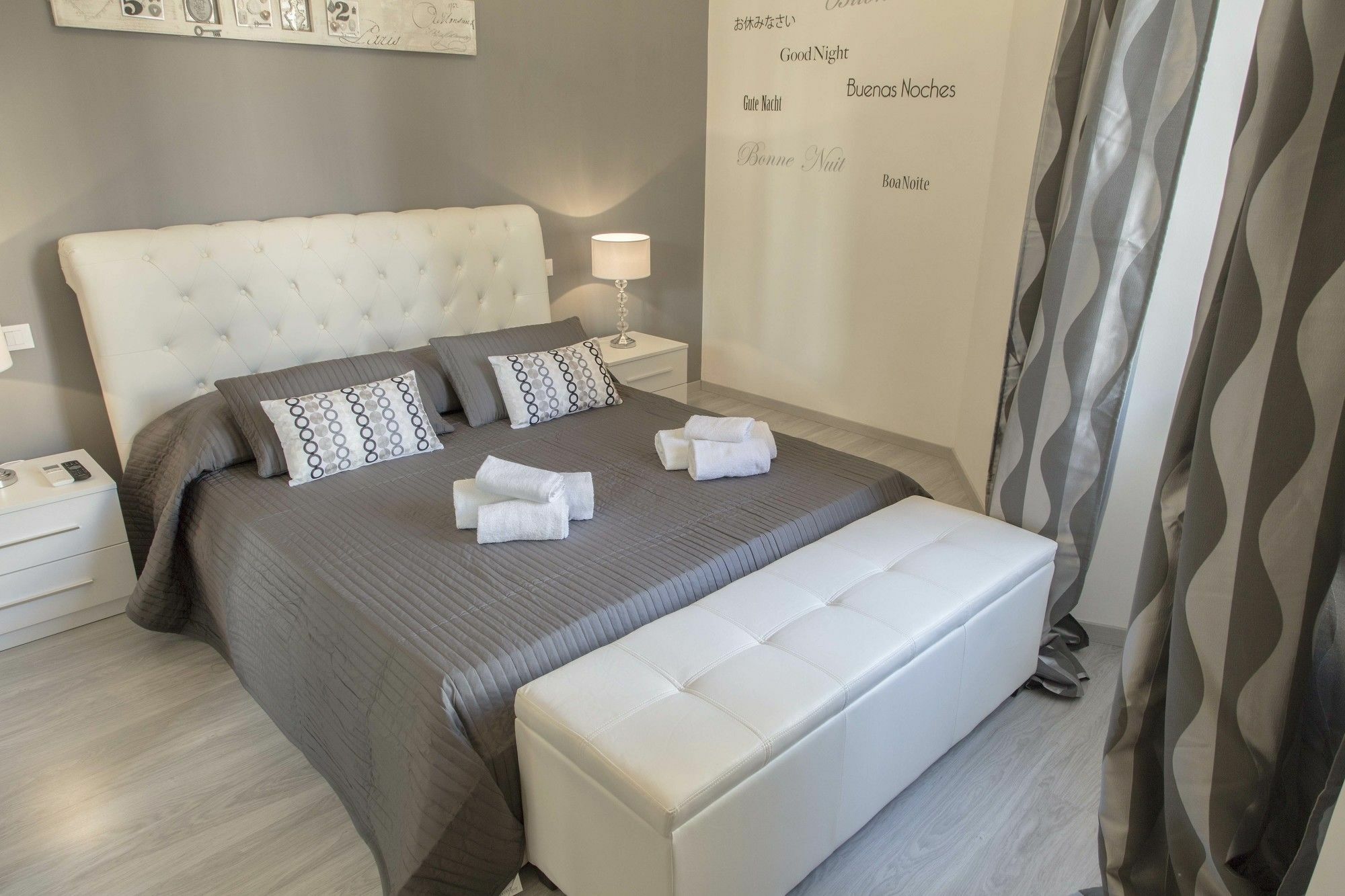Nazionale 221 Luxury Apartment *