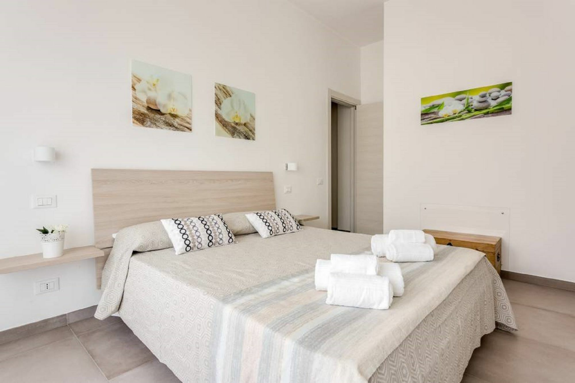 Franca's Apartment