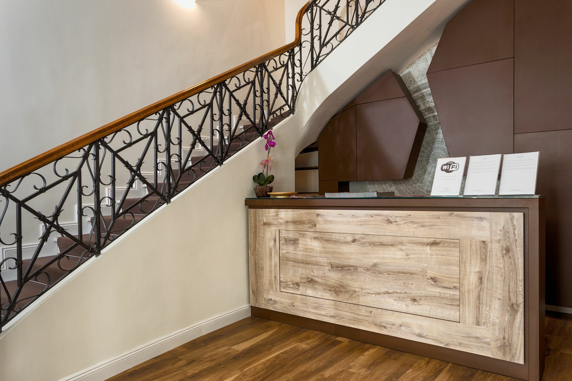 L'obelisque Maison De Luxe