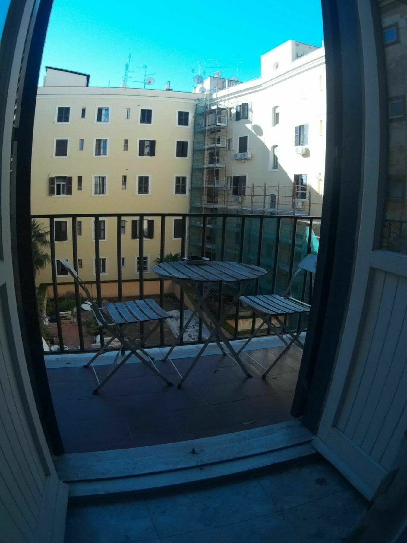 Beautiful In St Peter Apartment