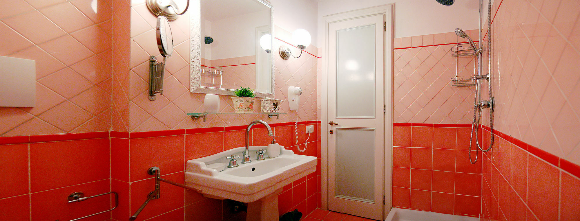 Piazza Di Spagna Sweet Apartment