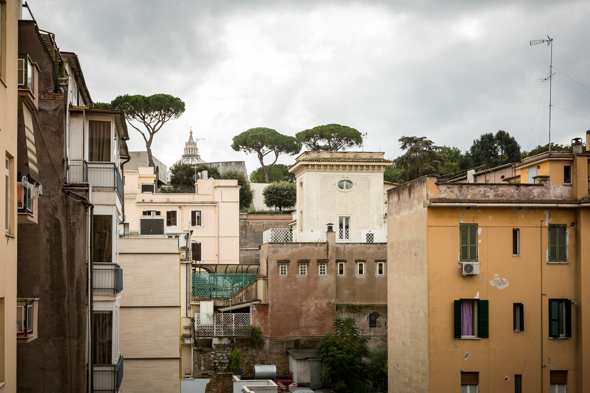 Rosso Charming Vaticano