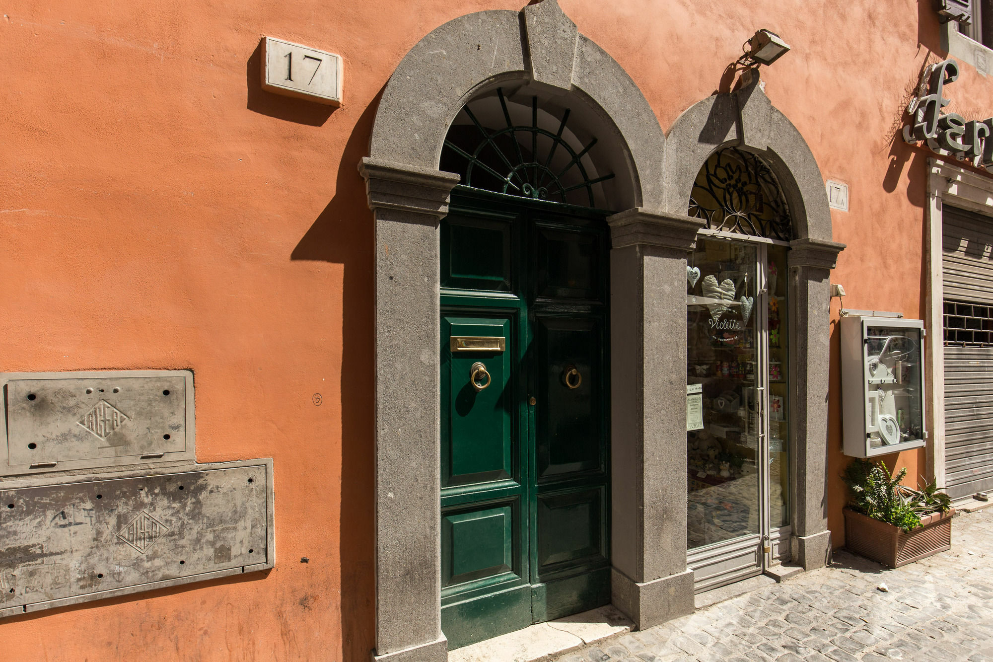 Piccolo Trevi Roma