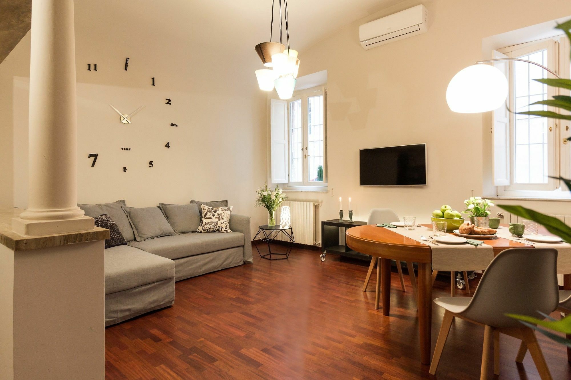 Apartment Sant Onofrio Rome
