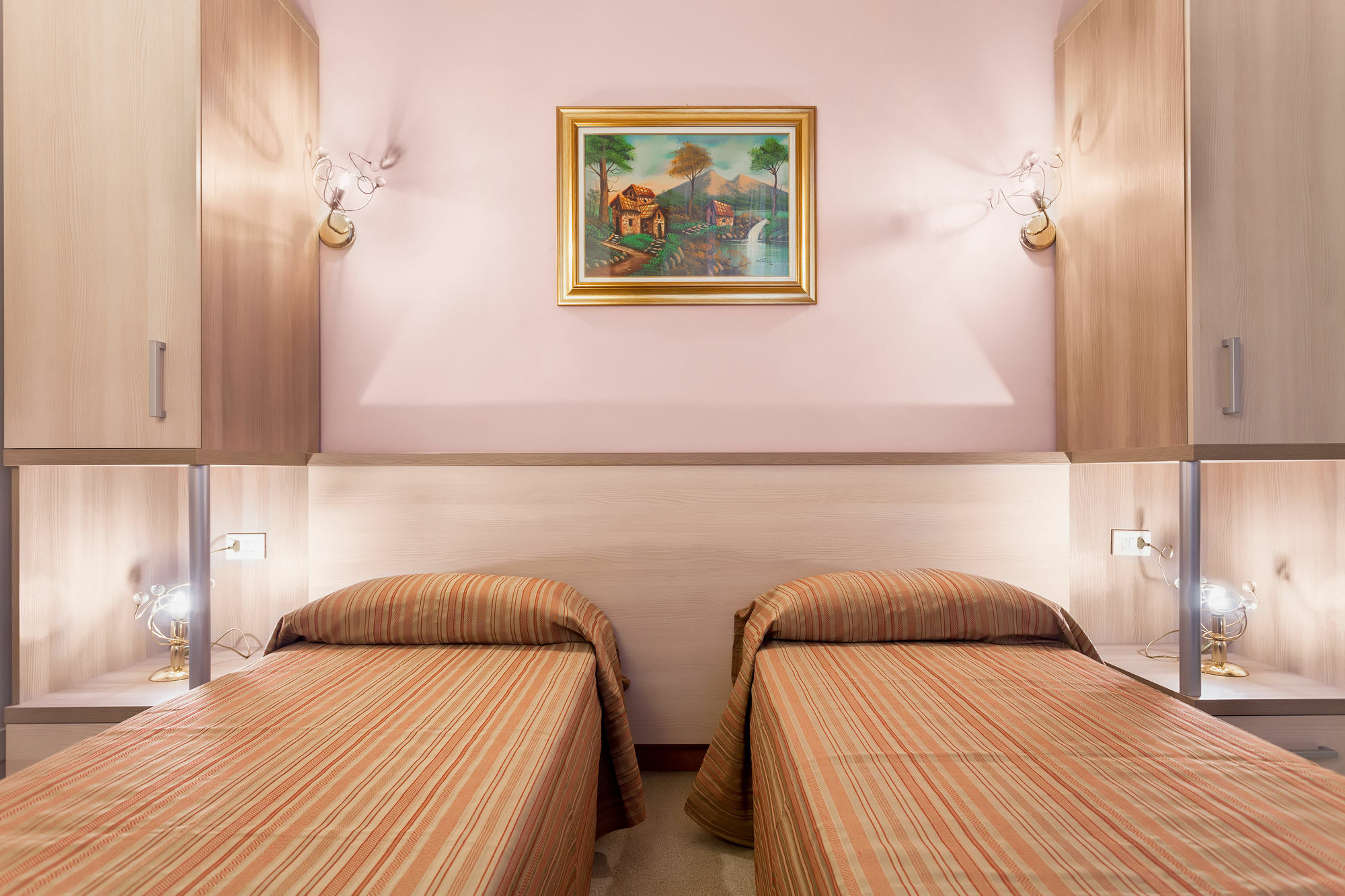 Domus Napoleone 3*