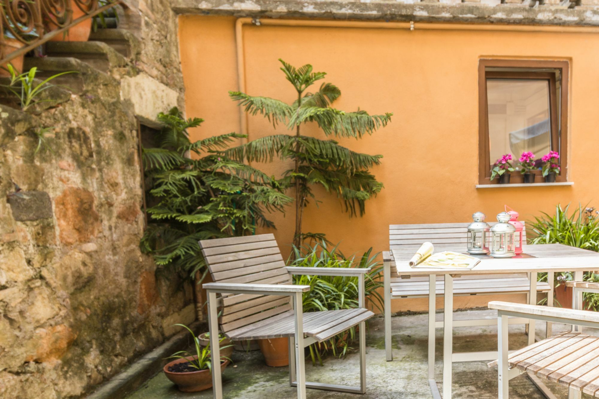 Apartment Sant Onofrio Rome