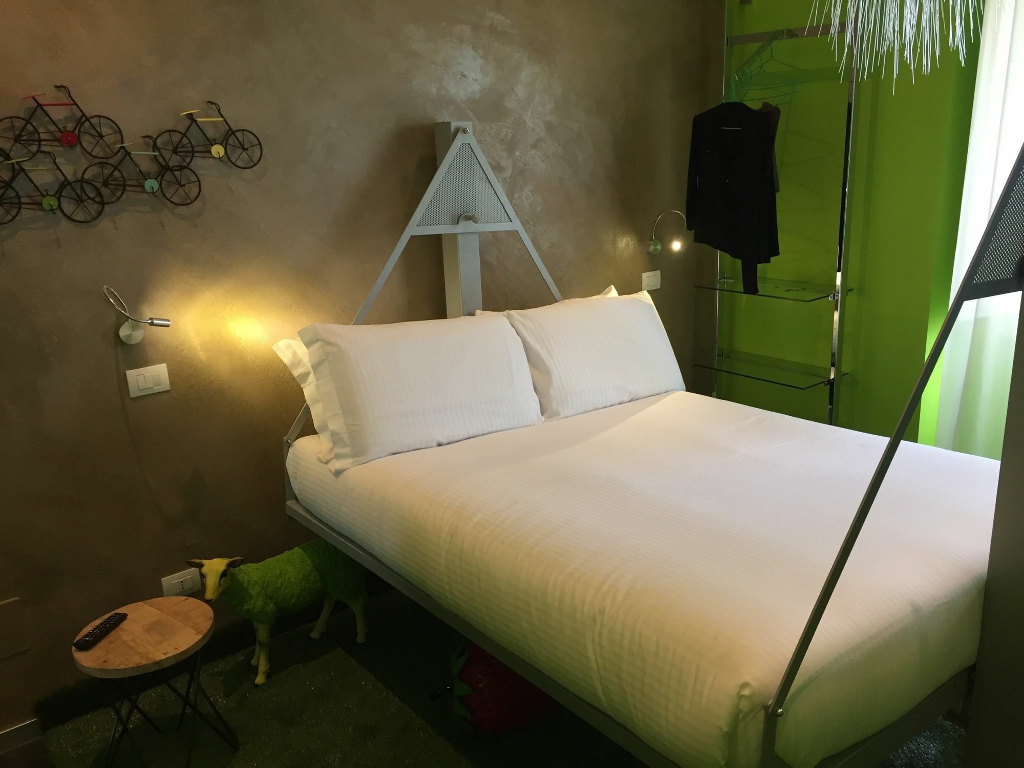 Irooms Station 4*