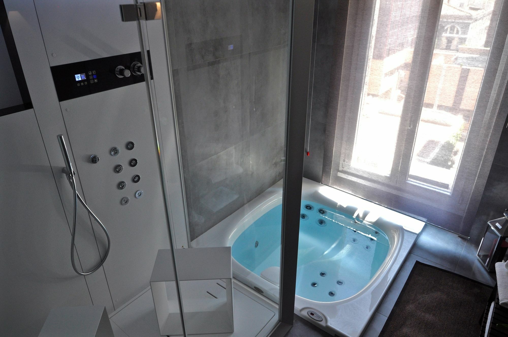 Place 24 & Wellness