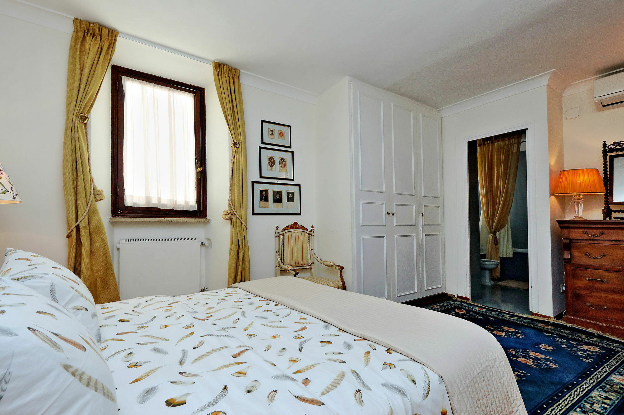 Apartment Town House - Treasurerome Collection