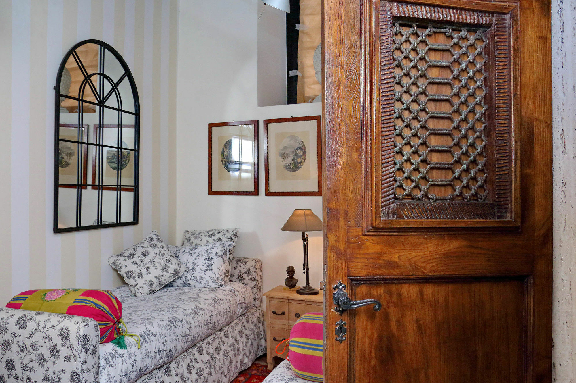 Apartment Town House - Treasurerome Collection *