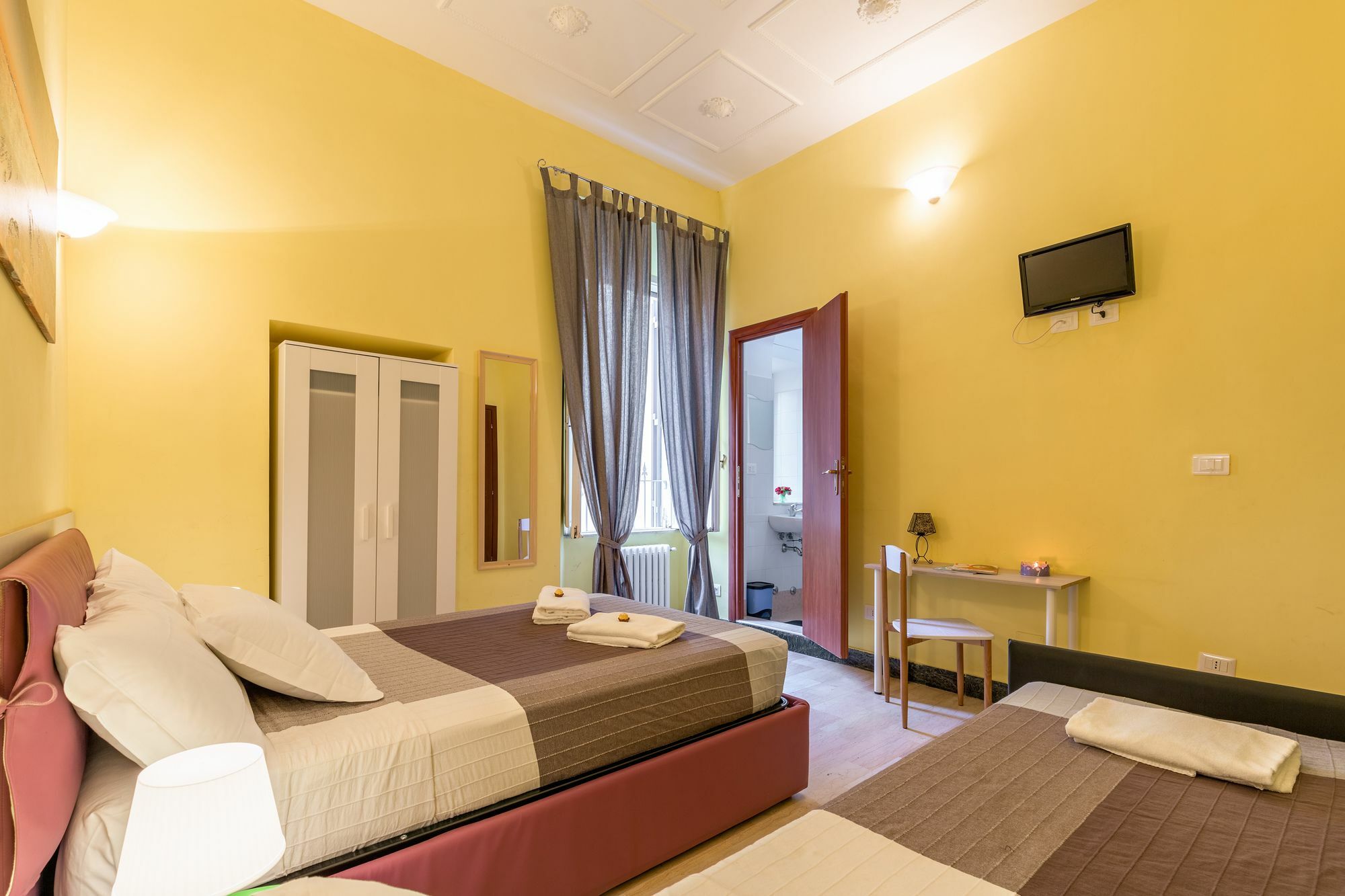 Beb Domus Arbenzio San Giovanni Acomodação com café da manhã  Roma