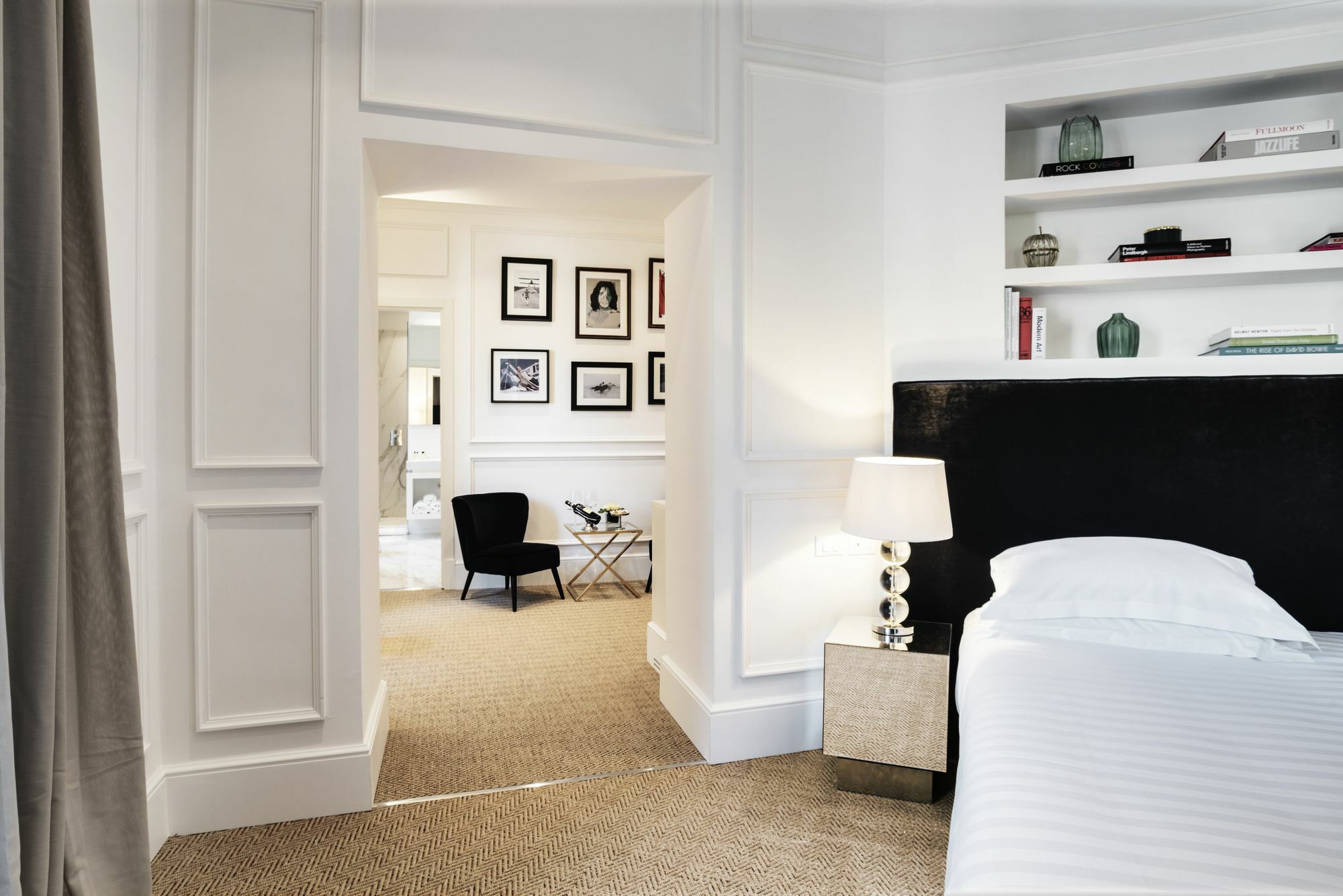 Hotel The Shire 3*