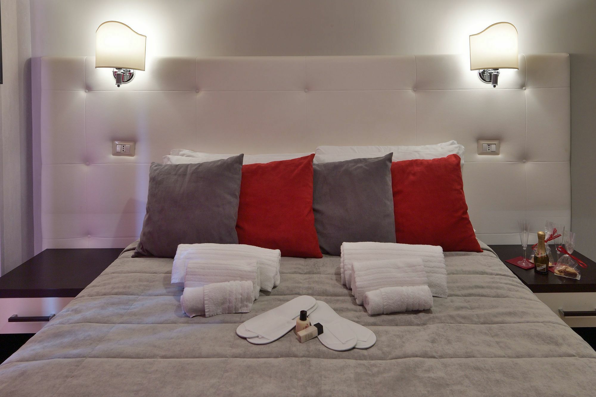Santamaria 3* Rome