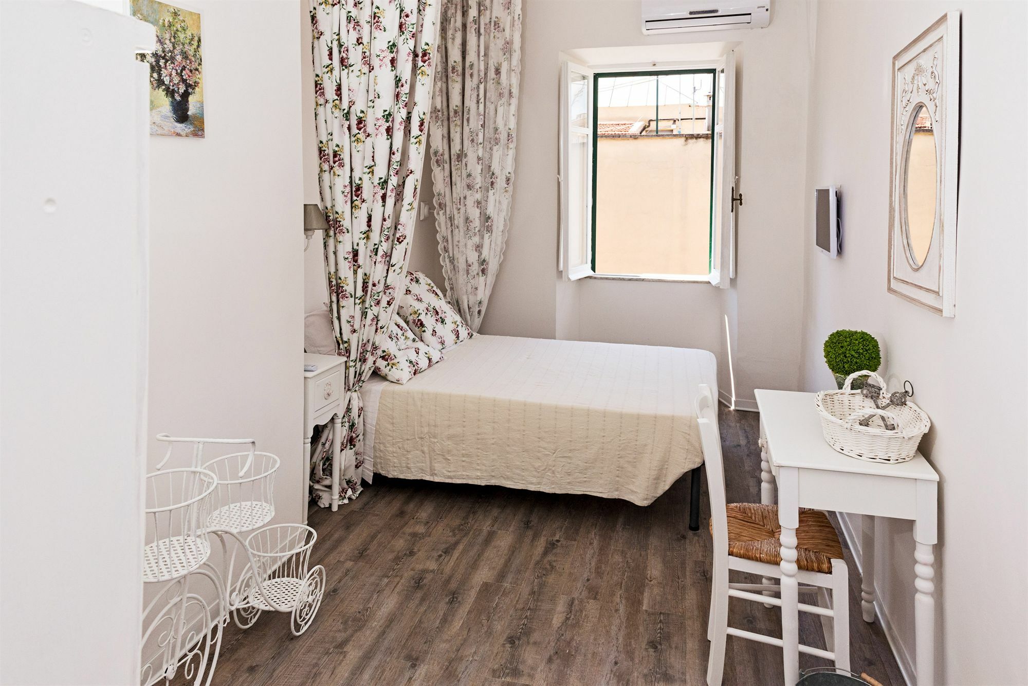Parco Di Nerone Guest house