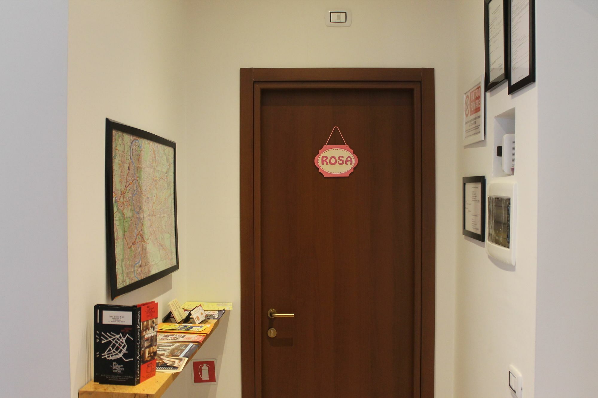 Guest house Dama Di 3*